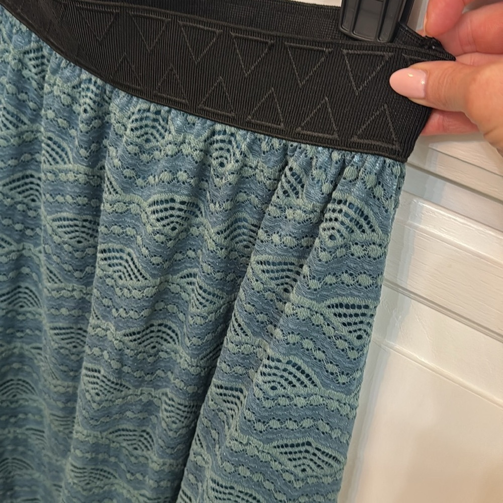 LulaRoe Skirt. Size S - Picture 3 of 6